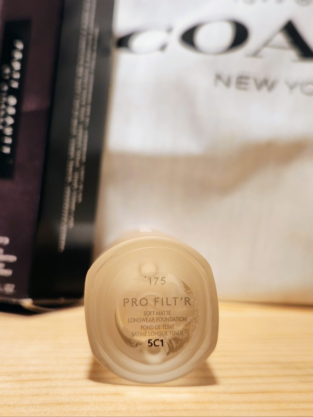 Fenty Pro Filt'r Foundation 175 - Picture 2 of 5